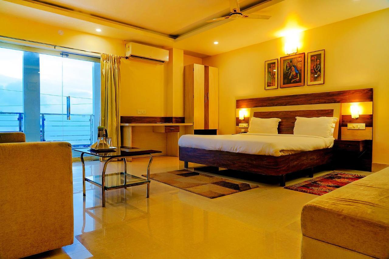 Fabhotel Kanchan Plaza Bhubaneswar Exteriör bild