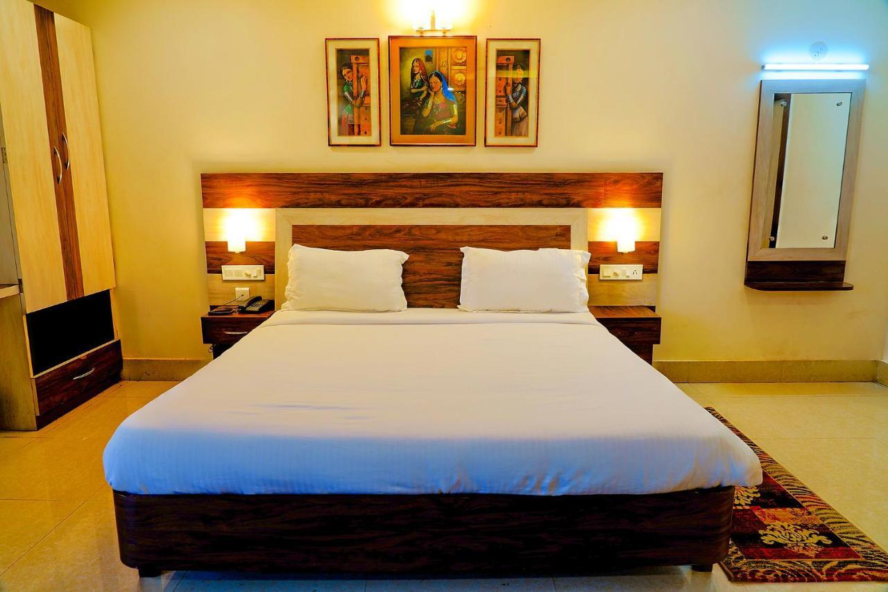 Fabhotel Kanchan Plaza Bhubaneswar Exteriör bild